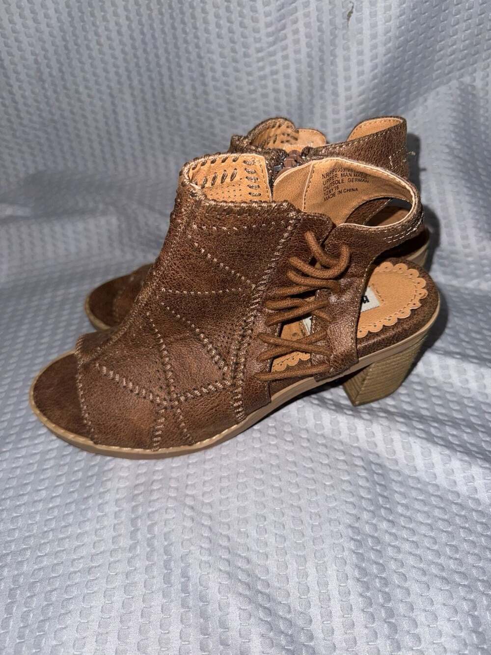Not Rated Brown Peep Toe Lace-Up Side Booties Size 6.5 - Picture 3 of 5